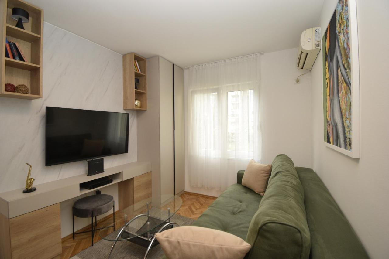 Studio Apartment Art Zone Podgorica Ngoại thất bức ảnh